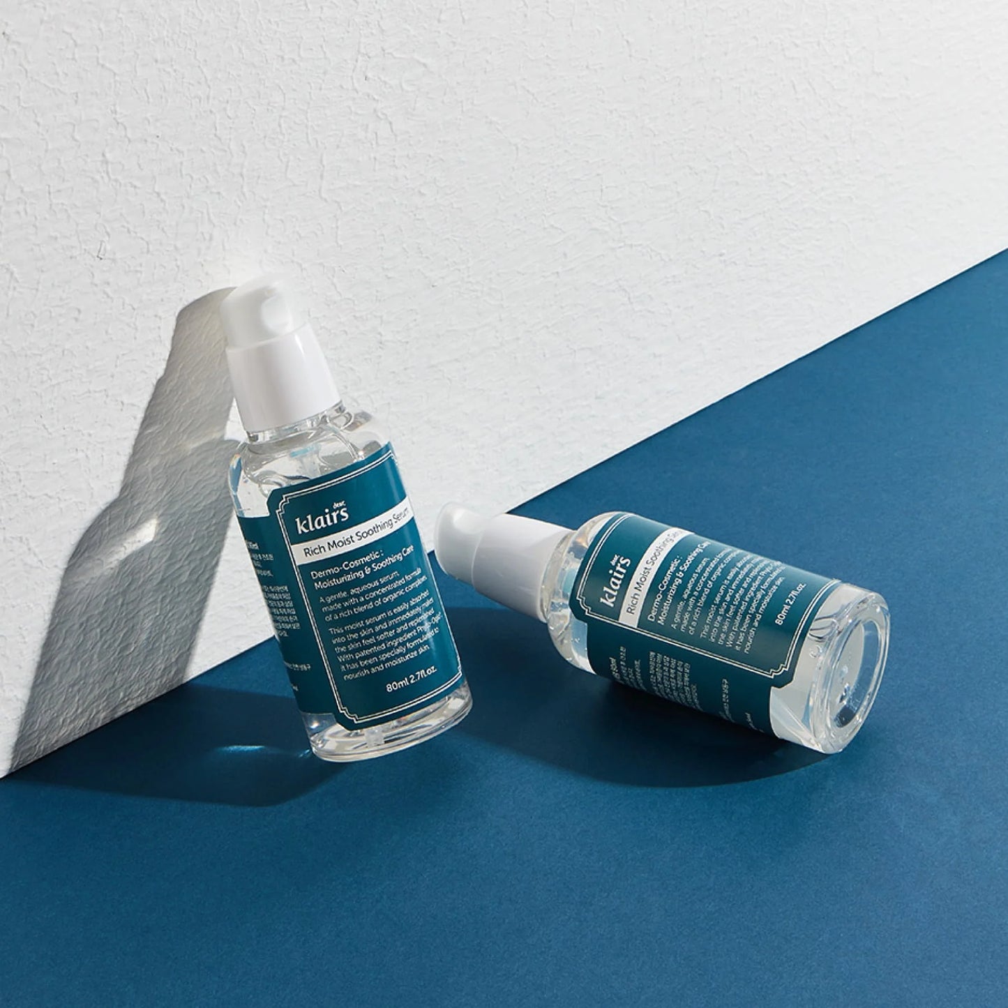 Hydrating serum for sensitive skin, with hyaluronic acid and plant extracts, soothes and nourishes