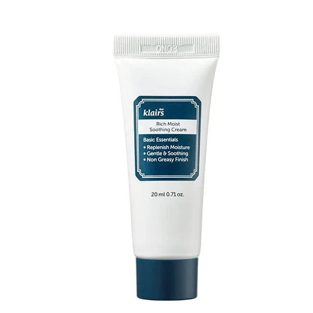 Moisturizing cream for sensitive skin, with lipids and plant extracts, soothes and nourishes