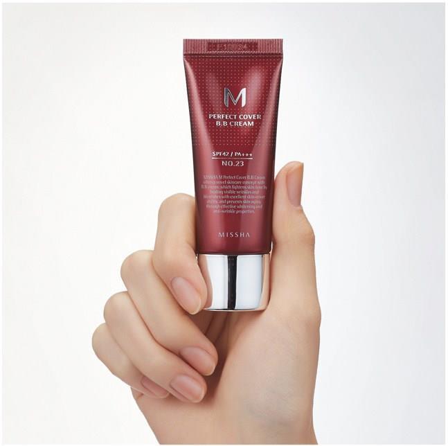 BB-крем с SPF 42 PA+++, выравнивает тон кожи, скрывает недостатки и увлажняет. Подходит для всех типов кожи