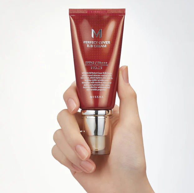 BB krema sa SPF 42 PA+++, ujednačava ten, prekriva nepravilnosti i hidrira. Pogodna za sve tipove kože.